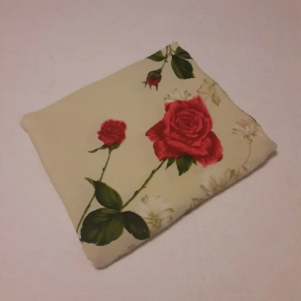 Vintage Rose Tablecloth Fine Quality 50x57 Romantic Versatile NOTE